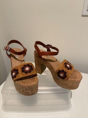 NWOT Retro Hippy Crochet Cork Platform 1970s Sandals in Brown Ankle Strap 6.5